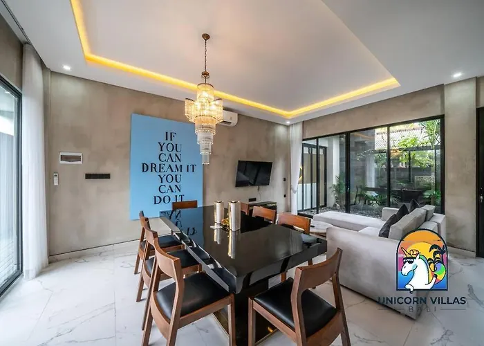 Soho 1 - By Unicorn Bali * 塞米亚克