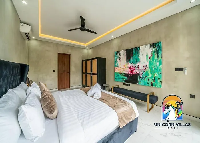 Soho 1 - By Unicorn Bali * 塞米亚克