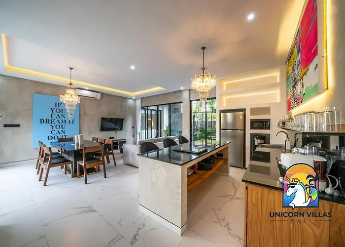 Soho 1 - By Unicorn Bali * 塞米亚克