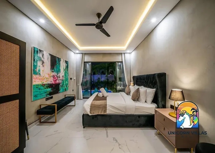 Soho 1 - By Unicorn Bali * 塞米亚克